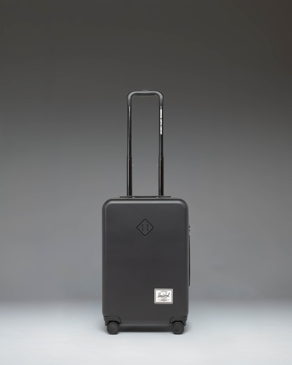 Heritage Hardshell Large CarryOn Luggage Q4