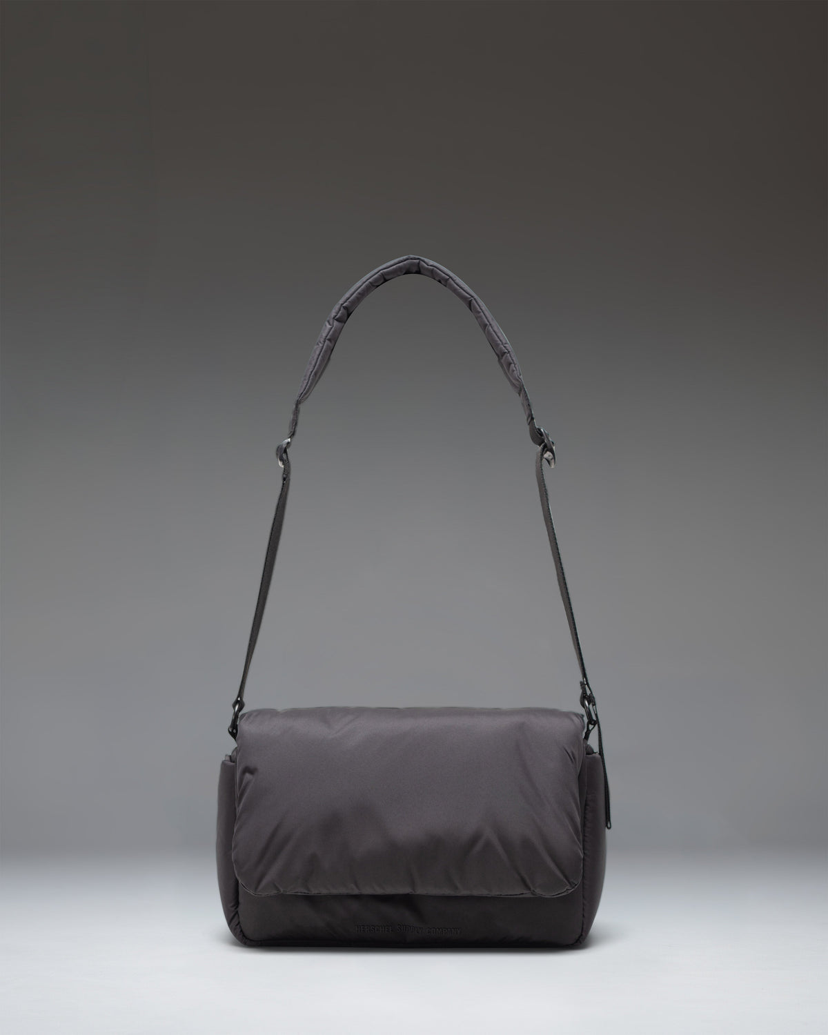 Cloudform Crossbody O0